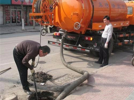 西乌珠穆沁清掏化粪池，健康生活从这里开始